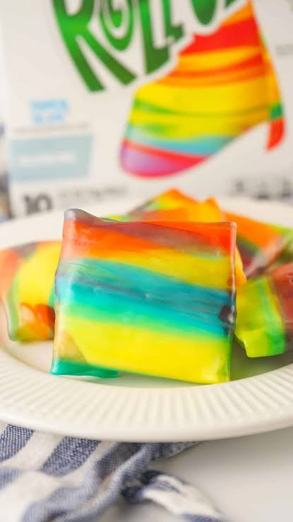 Fruit roll up cornstarch